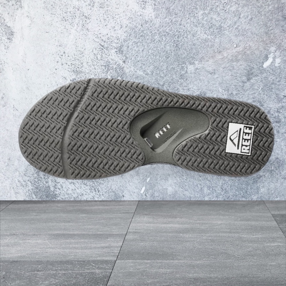 NWT Reef Men's Fanning Flip-Flop size 13 - Picture 4 of 8